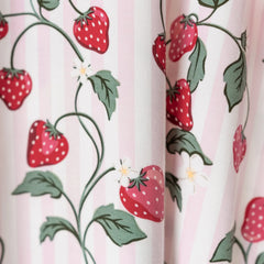 Baby Blanket in Strawberry Fields 1.0