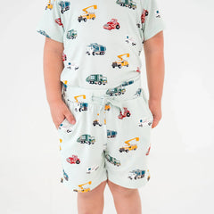 Drawstring Short in City Vehicles