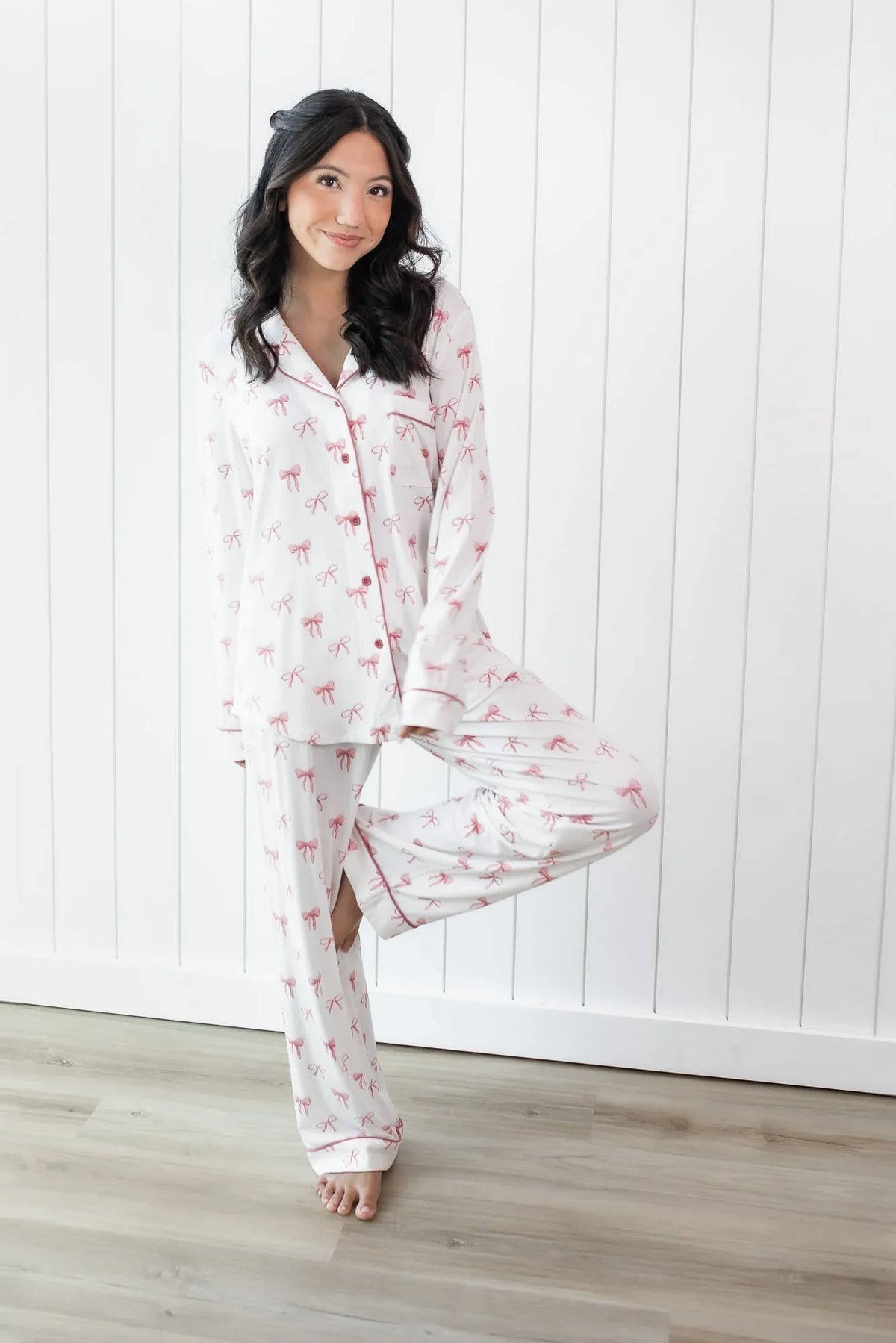 Long-Sleeved Women's Pajama Set in Bow